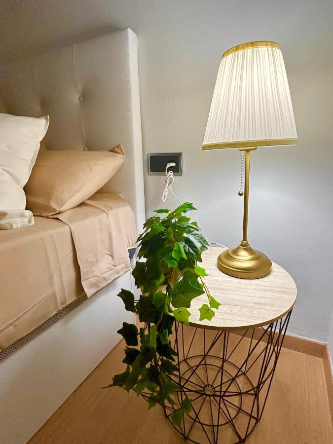 Room Con Bano Privado Sagrada Familia Барселона Екстер'єр фото